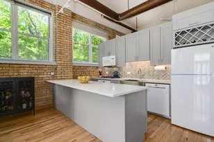 5823 N Ravenswood Ave, Chicago, IL 60660 - Photo 10