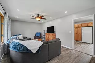 218 N Crossley St, Melvin, IL 60952 - Photo 8