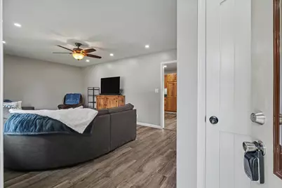 218 N Crossley Street, Melvin, IL 60952 - Photo 6