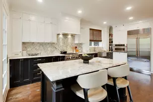 3045 W Ardmore Ave, Chicago, IL 60659 - Photo 10