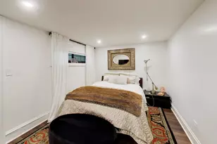 3045 W Ardmore Ave, Chicago, IL 60659 - Photo 22
