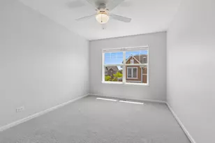 86 Lakeview Pl, Lake Zurich, IL 60047 - Photo 16