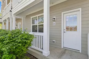 86 Lakeview Pl, Lake Zurich, IL 60047 - Photo 2