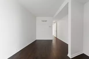 300 N State St, Chicago, IL 60654 - Photo 10