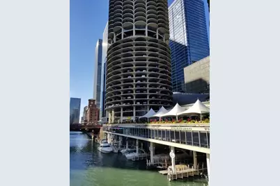 300 N State Street #4907, Chicago, IL 60654 - Photo 18
