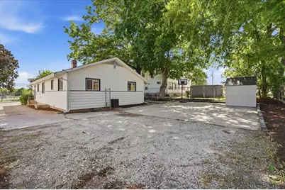 506 E College Avenue, Normal, IL 61761 - Photo 22