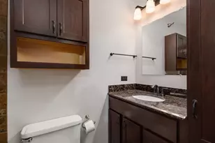 70 W Huron St, Chicago, IL 60654 - Photo 18
