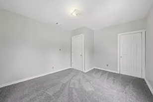 427 W Marion St, Joliet, IL 60436 - Photo 10