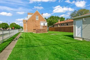 9359 S Richmond Ave, Evergreen Park, IL 60805 - Photo 32