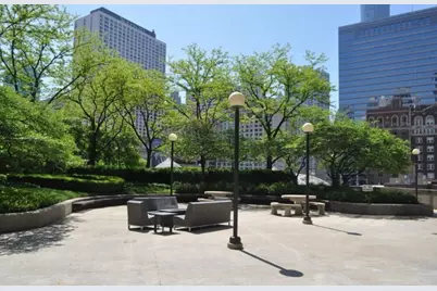 10 E Ontario Street #905, Chicago, IL 60611 - Photo 20
