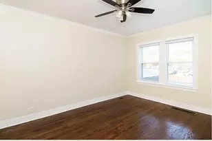 646 5 W Roscoe Ave, Chicago, IL 60657 - Photo 10