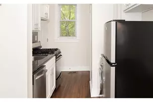 646 5 W Roscoe Ave, Chicago, IL 60657 - Photo 4