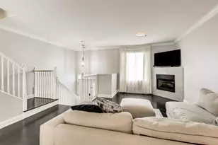183 N East River Rd, Des Plaines, IL 60016 - Photo 4