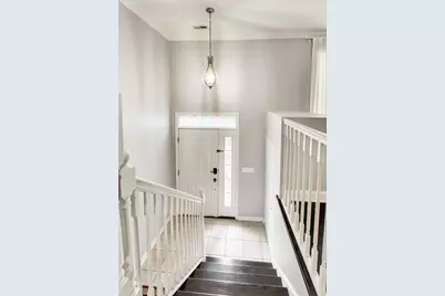 183 N East River Road #A3, Des Plaines, IL 60016 - Photo 2