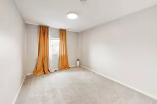 183 N East River Rd, Des Plaines, IL 60016 - Photo 18