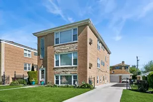 7322 W Crain St, Niles, IL 60714 - Photo 1