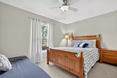 1345 Devonshire Lane, Hoffman Estates, IL 60169 - Photo 10