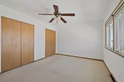 4738 N Potawatomie Avenue, Chicago, IL 60656 - Photo 12
