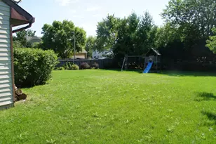 1900 Stanford Dr, Naperville, IL 60565 - Photo 12