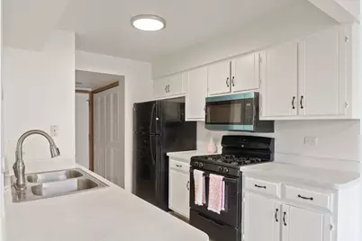 19401 Hickory Place, Country Club Hills, IL 60478 - Photo 6