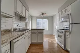 7010 Barrington Ct, Woodridge, IL 60517 - Photo 2