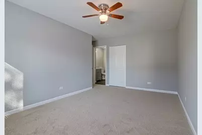 7010 Barrington Court #102, Woodridge, IL 60517 - Photo 6