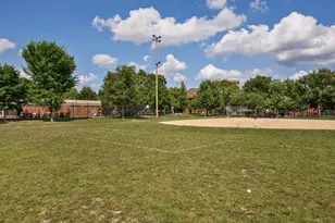 5470 W Higgins Ave, Chicago, IL 60630 - Photo 26