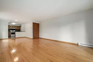 5470 W Higgins Ave, Chicago, IL 60630 - Photo 20