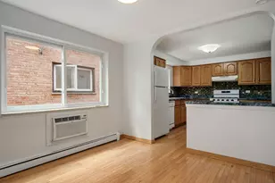 5470 W Higgins Ave, Chicago, IL 60630 - Photo 22