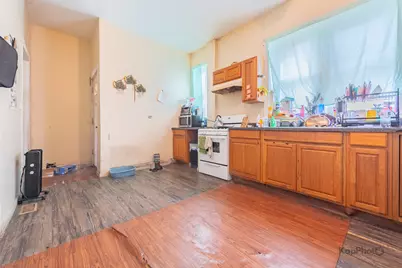 2233 S Trumbull Avenue, Chicago, IL 60623 - Photo 16