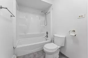 16861 Thackery Ave, Oak Forest, IL 60452 - Photo 10