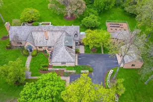 33W480 Thorncroft Dr, Wayne, IL 60184 - Photo 10