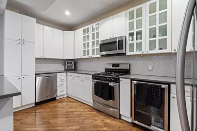 2553 N Southport Avenue #2R, Chicago, IL 60614 - Photo 8