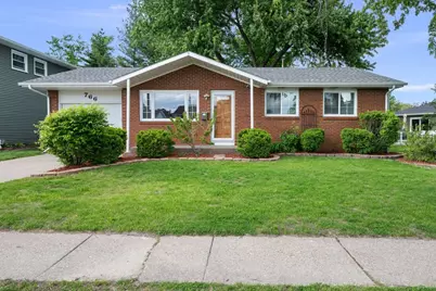 766 W 43rd Street, Davenport, IA 52806 - Photo 1