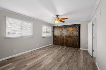766 W 43rd Street, Davenport, IA 52806 - Photo 20