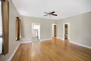1349 Floresta, Crystal Lake, IL 60014 - Photo 4