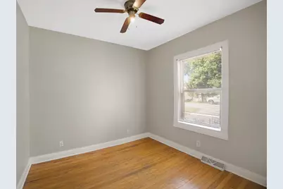 1349 Floresta, Crystal Lake, IL 60014 - Photo 12