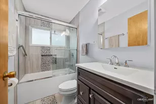 634 Jonquil Ave, Lisle, IL 60532 - Photo 10