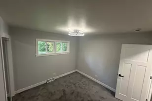 326 Indian Dr, Glen Ellyn, IL 60137 - Photo 16