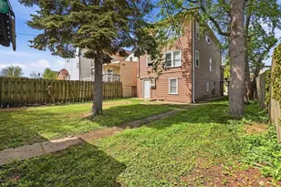 10633 S Ave M, Chicago, IL 60617 - Photo 32