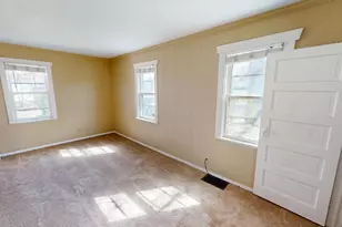 276 Morgan St, Elgin, IL 60123 - Photo 12
