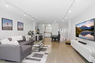 30 E Division St, Chicago, IL 60610 - Photo 4