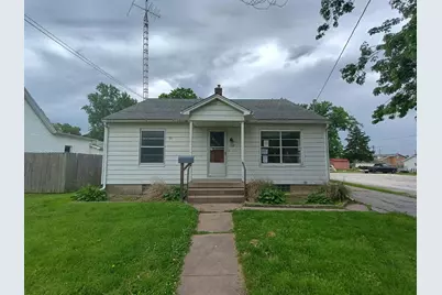 120 E Adams Street, Rushville, IL 62681 - Photo 1
