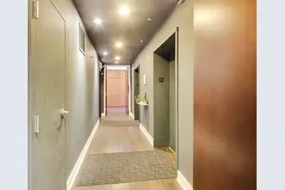 110 W Superior Street #2200, Chicago, IL 60654 - Photo 4
