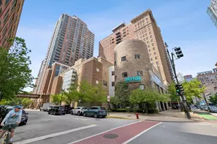 40 E 9th St, Chicago, IL 60605 - Photo 1