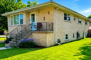 8356 S 78th Ave, Bridgeview, IL 60455 - Photo 4