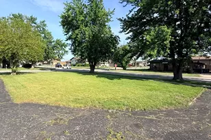 8356 S 78th Ave, Bridgeview, IL 60455 - Photo 32