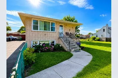 8356 S 78th Avenue, Bridgeview, IL 60455 - Photo 2