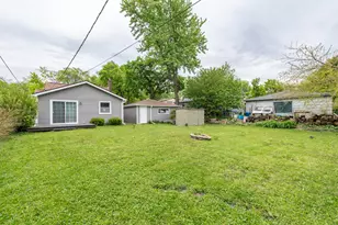 532 N Prospect Dr, Round Lake Park, IL 60073 - Photo 6