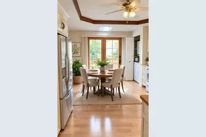 7710 W 66th Street, Bedford Park, IL 60501 - Photo 4
